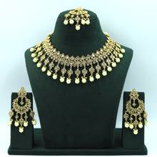 Round Neck Antique Necklace Set 7193-33