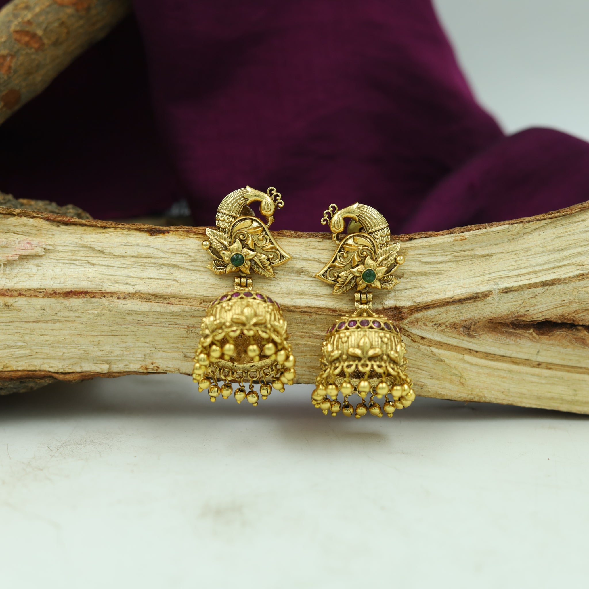 Antique Gold Plated Jhumki 16612-06