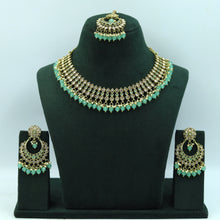 Round Neck Antique Necklace Set 3677-28