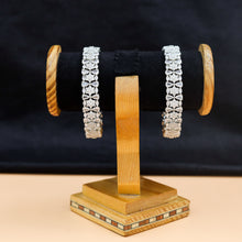 Zircon/AD Bangles/Kada 10146-4