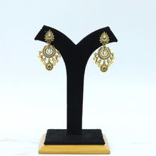 Light Kundan Earring 16775-28