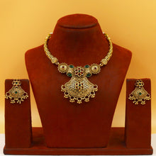 V Neck Gold Antique Necklace Set 21928-33