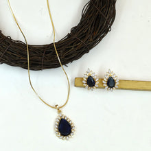Stylish Zircon/AD Pendant Set 20470-31