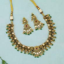 Round Neck Antique Necklace Set 20740-28