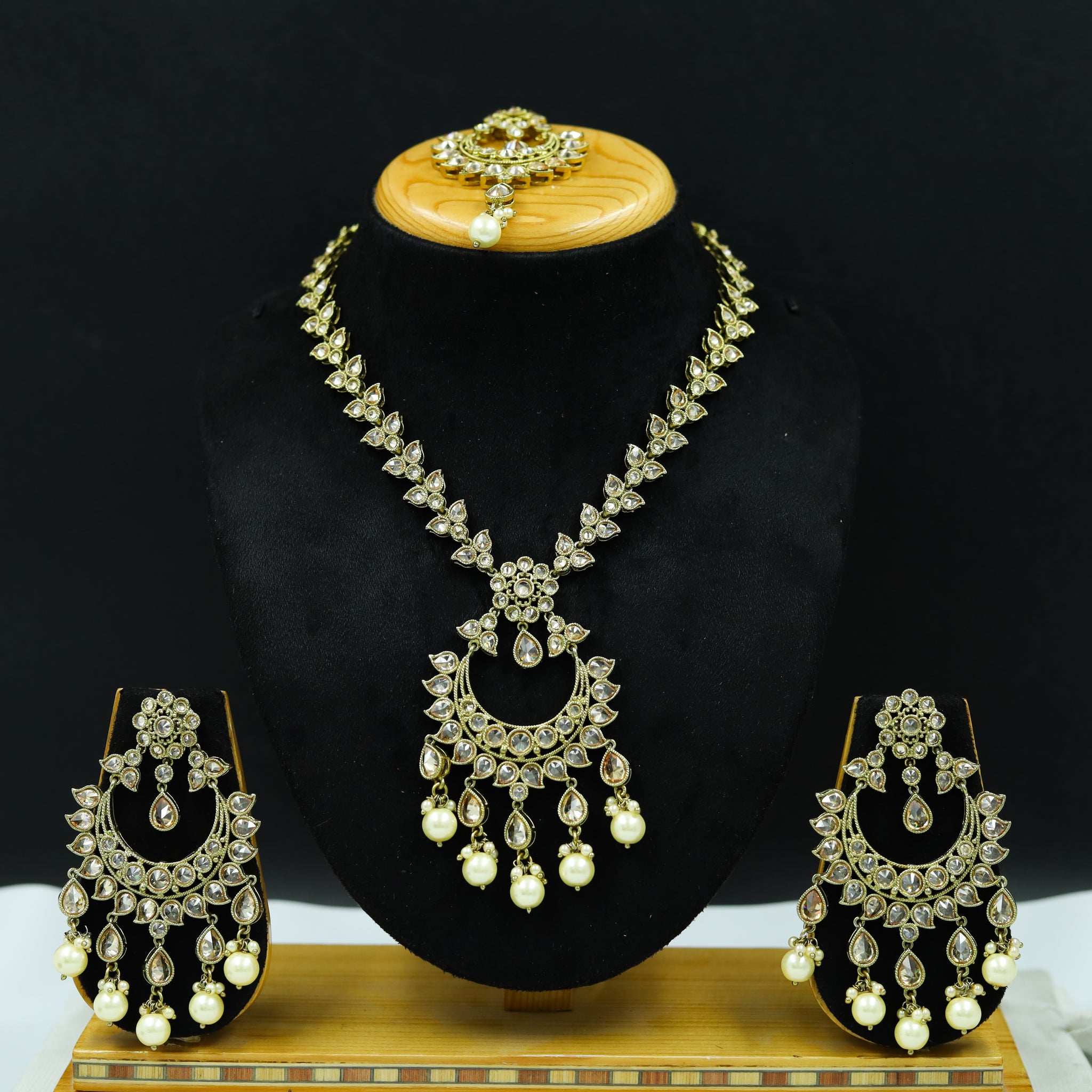 Medium Size Antique Pendant Set 9175-100