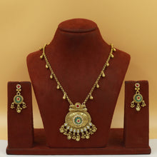 Designer Antique Pendant Set 21521-94