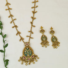 Designer Antique Pendant Set 21524-94