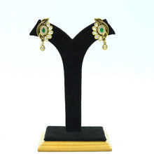 Light Kundan Earring 16784-28