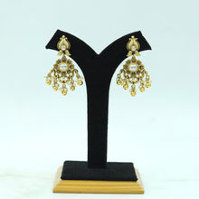Light Kundan Earring 16763-28