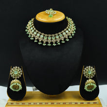 Round Neck Antique Necklace Set 4646-33