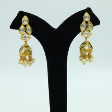 Elegant Kundan Jhumki With Pearl Latkan 6460-1225