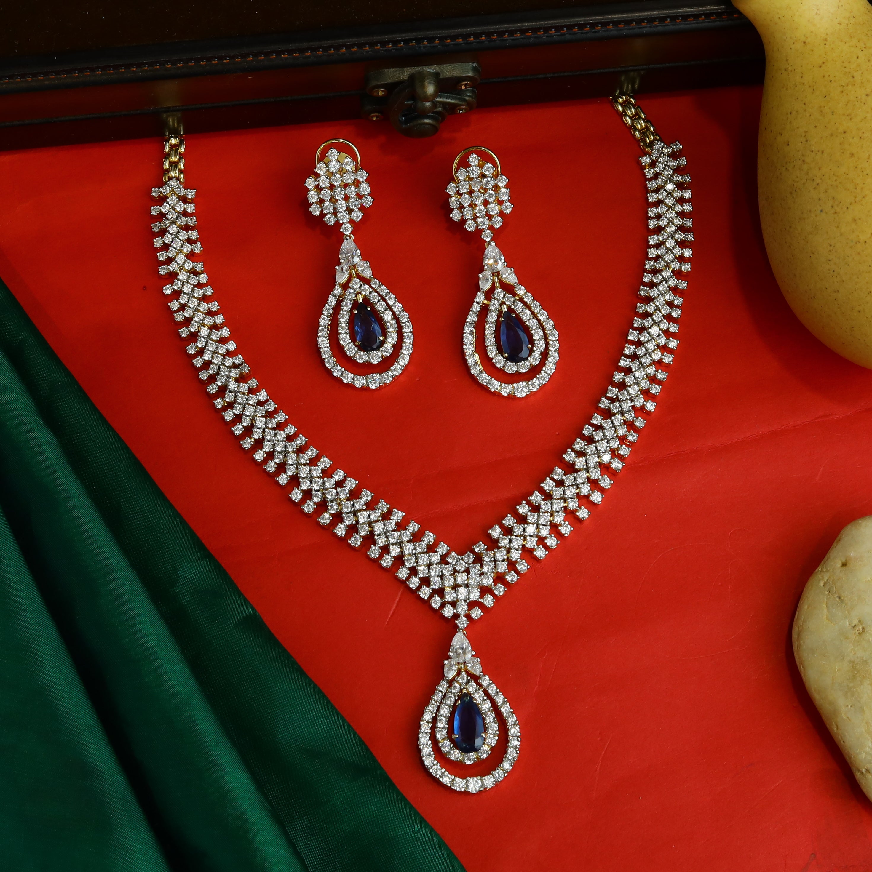 Zircon/AD Necklace Set 8905-30071