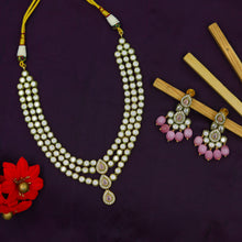 Round Neck Polki Necklace Set 15963-21