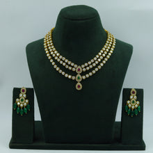 Round Neck Polki Necklace Set 15963-21