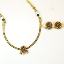 Round Neck Antique Necklace Set 19275-28