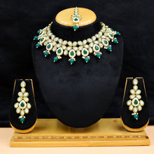 Round Neck Polki Necklace Set 4863-21