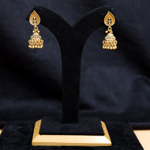 Gold Look Pearl Necklace Set 11002-21