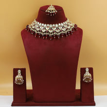 Round Neck Kundan Necklace Set 12172-28