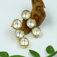 Round Neck Kundan Necklace Set 12908-31