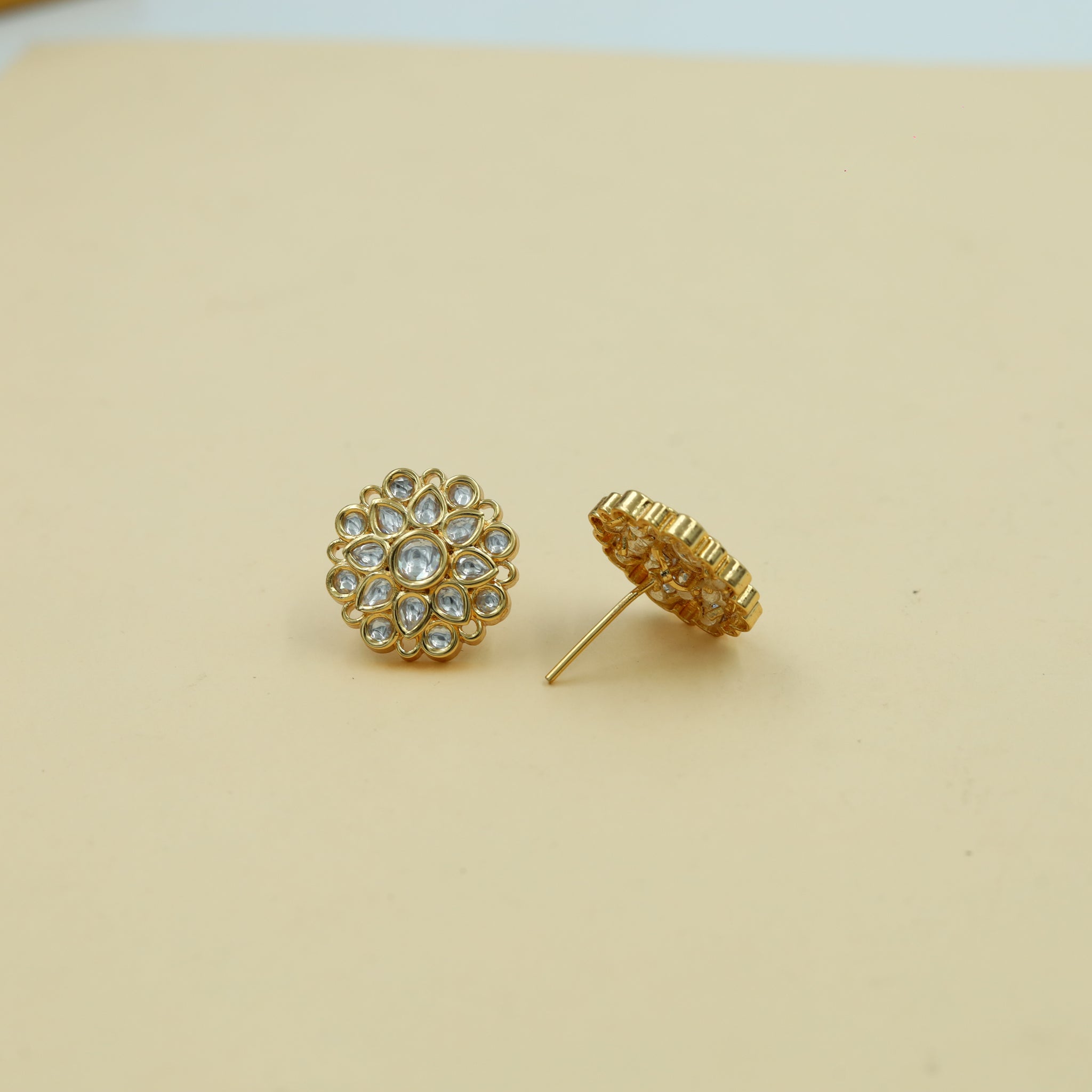 Tops/Studs Kundan Earring 12303-28