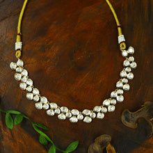 Round Neck Kundan Necklace Set 12917-31