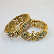 Antique Gold Bangles/Kada 19890-28