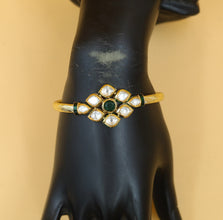 Kundan Bracelet 13970-34