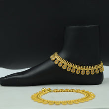Gold Payal/Anklets