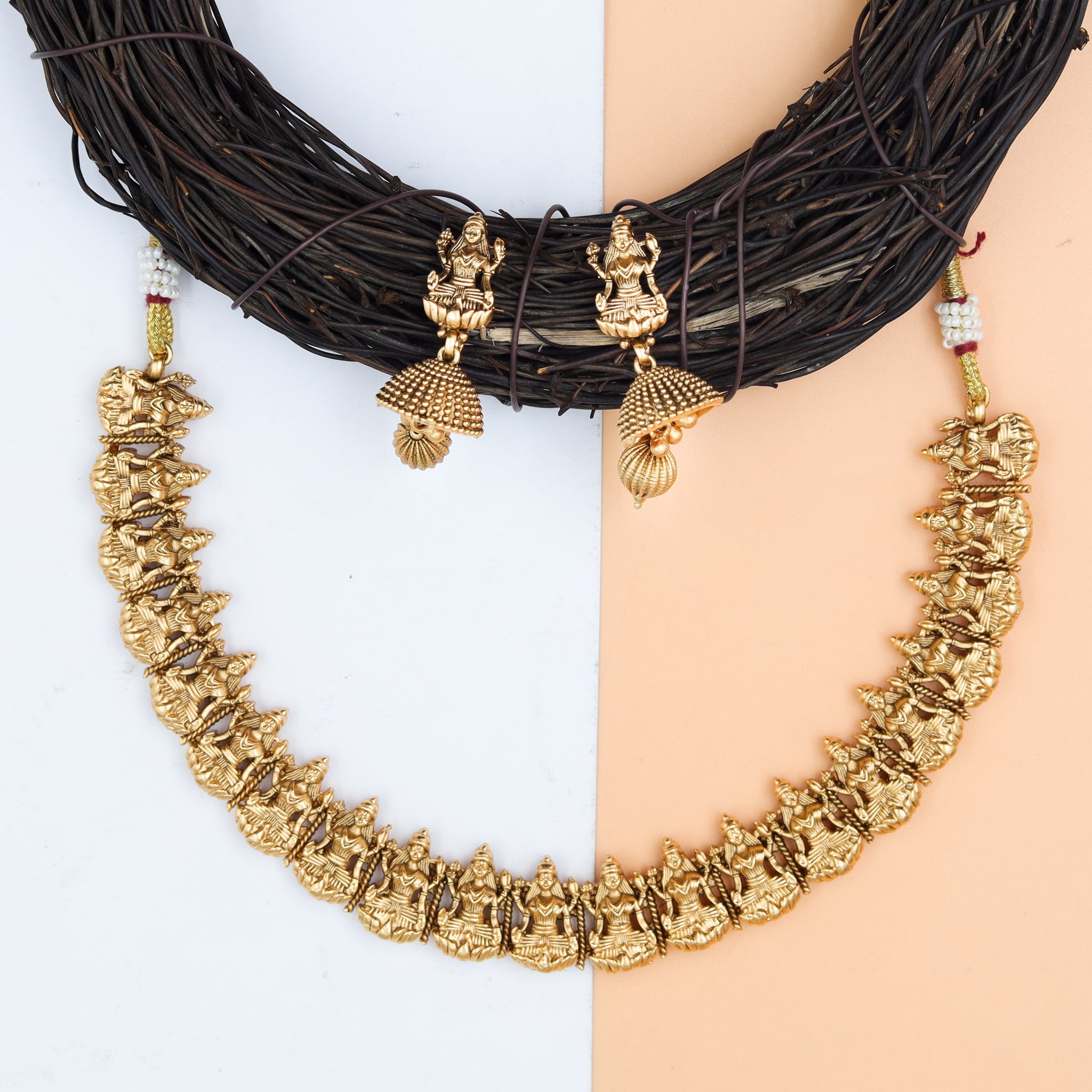 Round Neck Temple Necklace Set 11206-33
