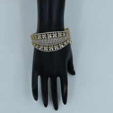 Round Shape Beautiful American Diamond Bracelet 9018-3238