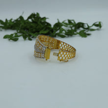 Round Shape Beautiful American Diamond Bracelet 9018-3238