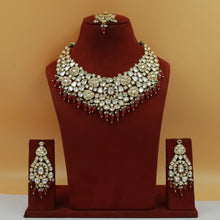 Round Neck Kundan Necklace Set 6364-28