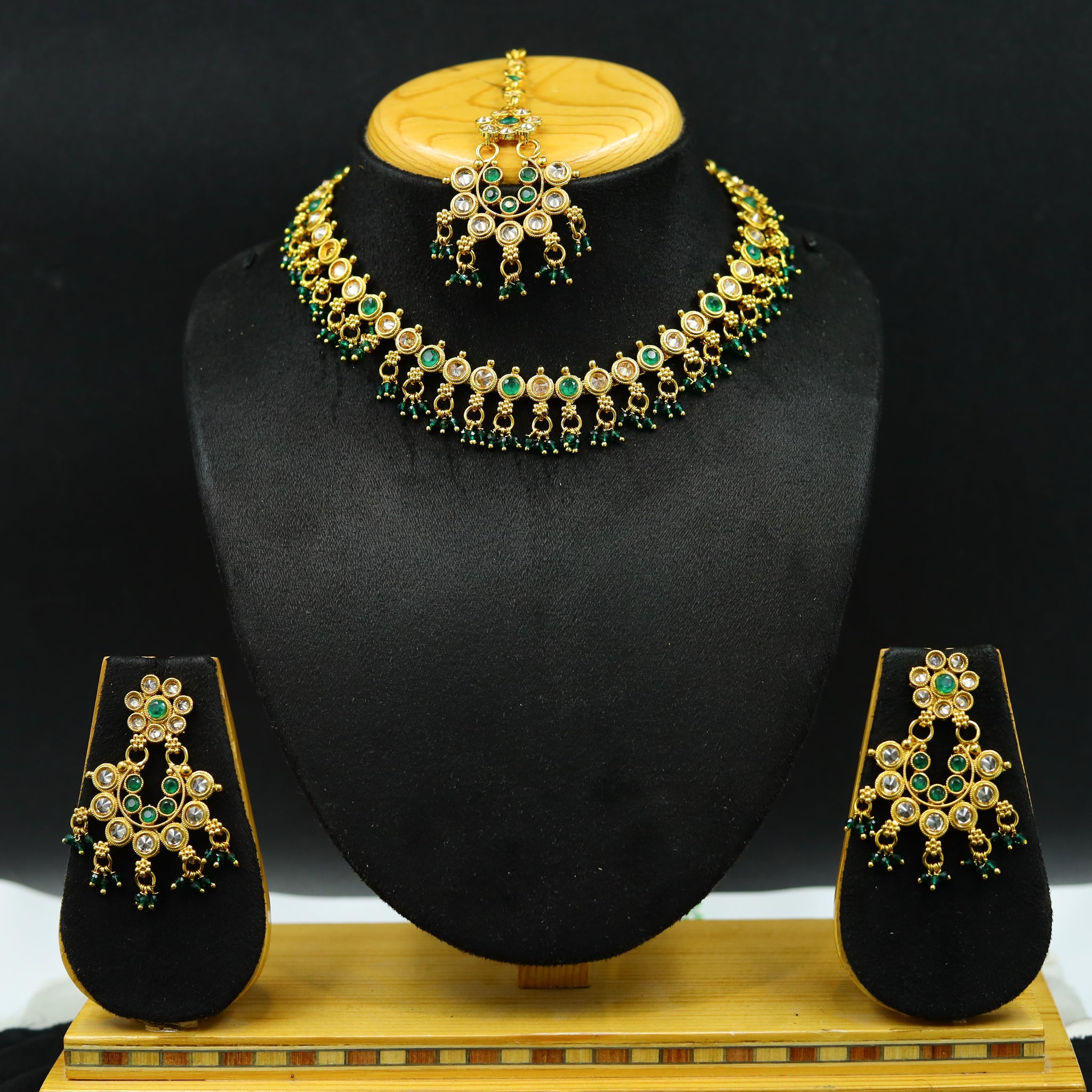 Green Gold Look Necklace Set  19745-6929