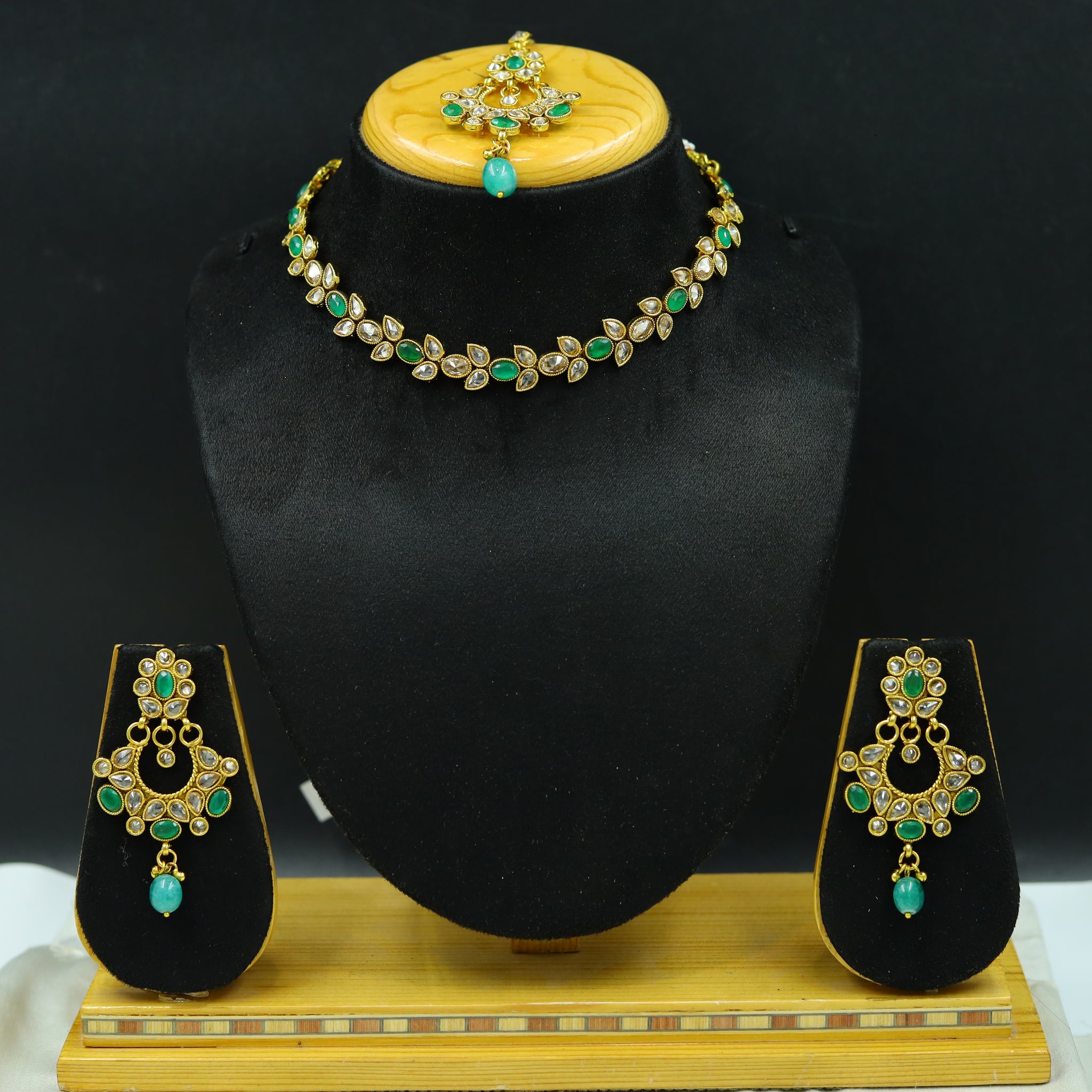 Green Gold Look Necklace Set 19741-6925