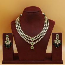 Round Neck Polki Necklace Set 15963-21