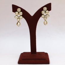Round Neck Kundan Necklace Set 13043-34