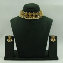 Choker Temple Necklace Set 12121-28