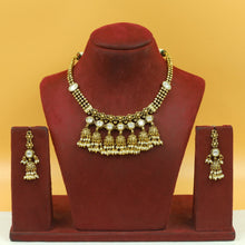 Round Neck Antique Necklace Set 20671-28
