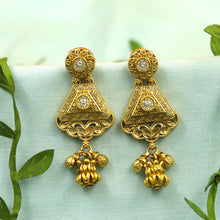 V Neck Antique Necklace Set 21539-94