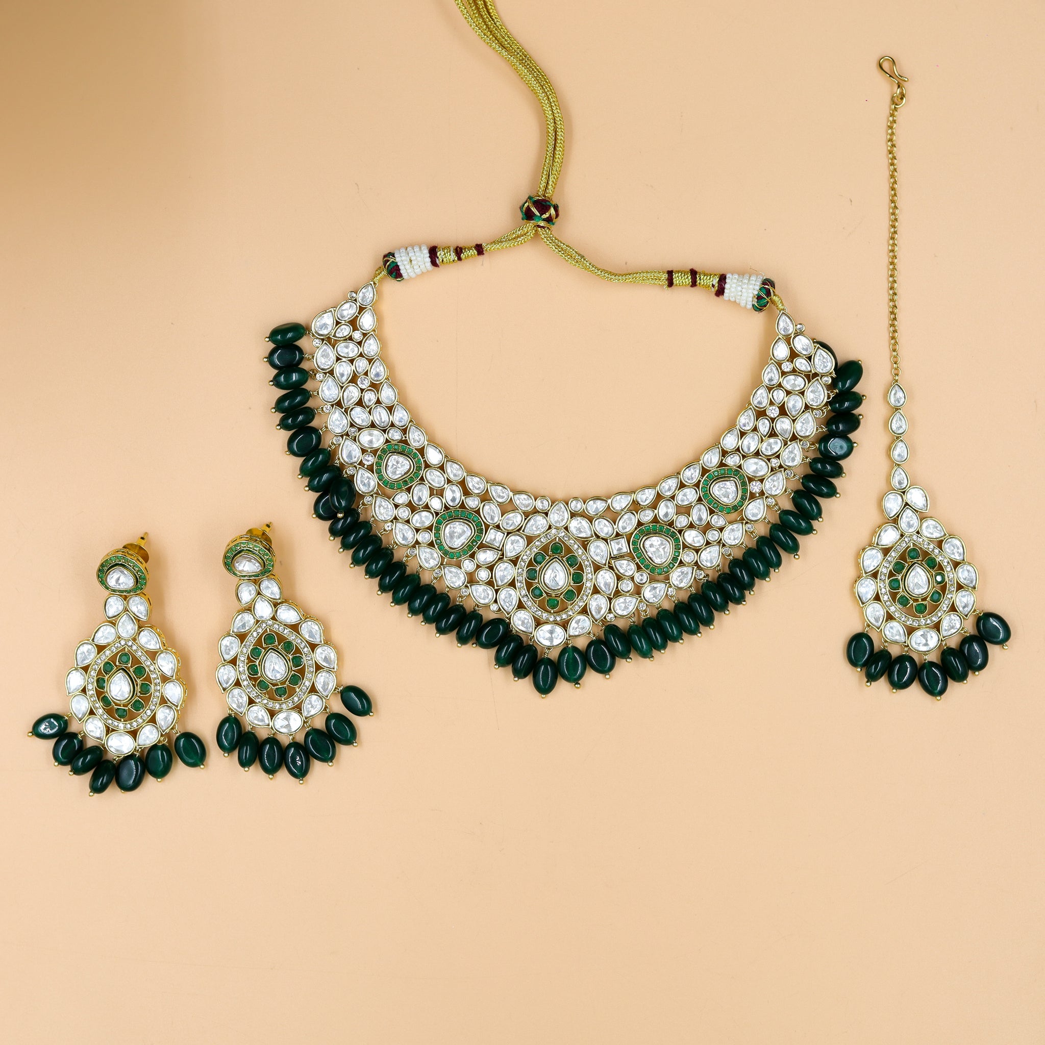 Round Neck Kundan Necklace Set 10993-21