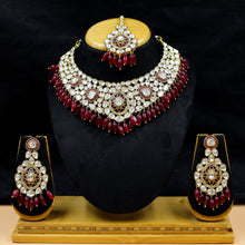 Round Neck Kundan Necklace Set 10993-21