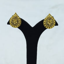 Gold Gold Look Earring 18680-5862