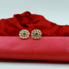 Tops/Studs Kundan Earring 10424-28