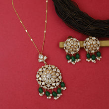 Medium Kundan Pendant Set 12935-31