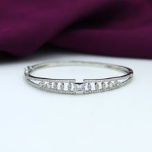 Openable Zircon/AD Bracelet 3221-11