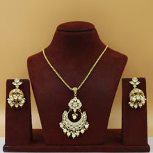 Medium Kundan Pendant Set 6360-28