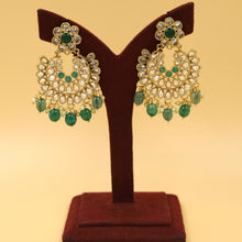Green Gold Look Necklace Set