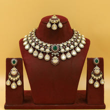 Round Neck Kundan Necklace Set 19910-68