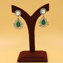 Layered Round Neck Kundan Necklace Set 20508-68