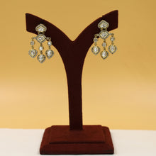 Round Neck Kundan Necklace Set 20505-68